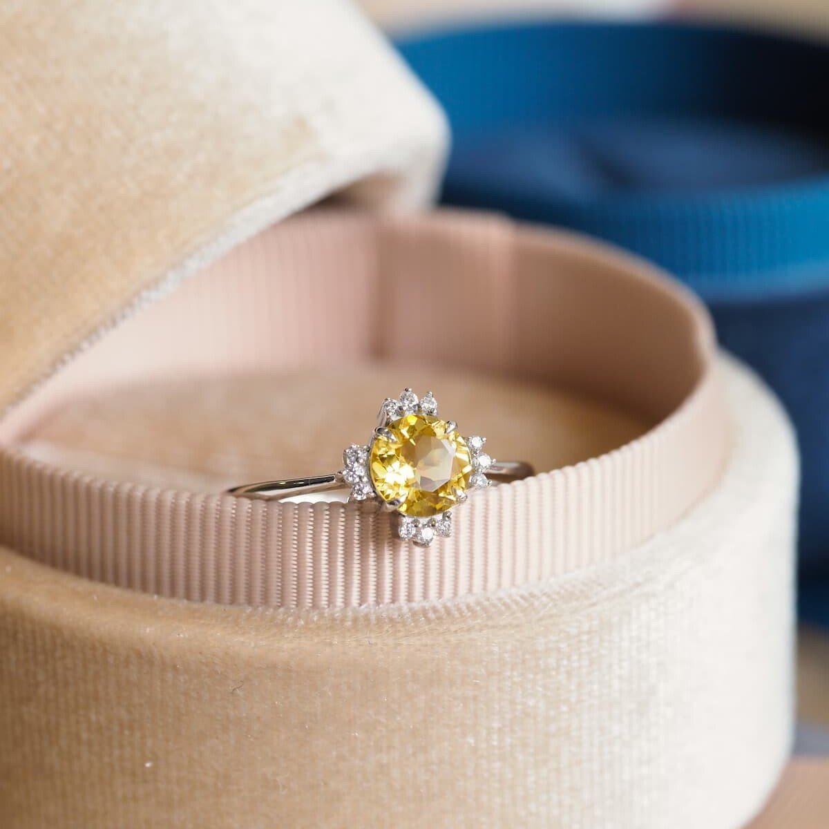 Chandelier Yellow Sapphire ring