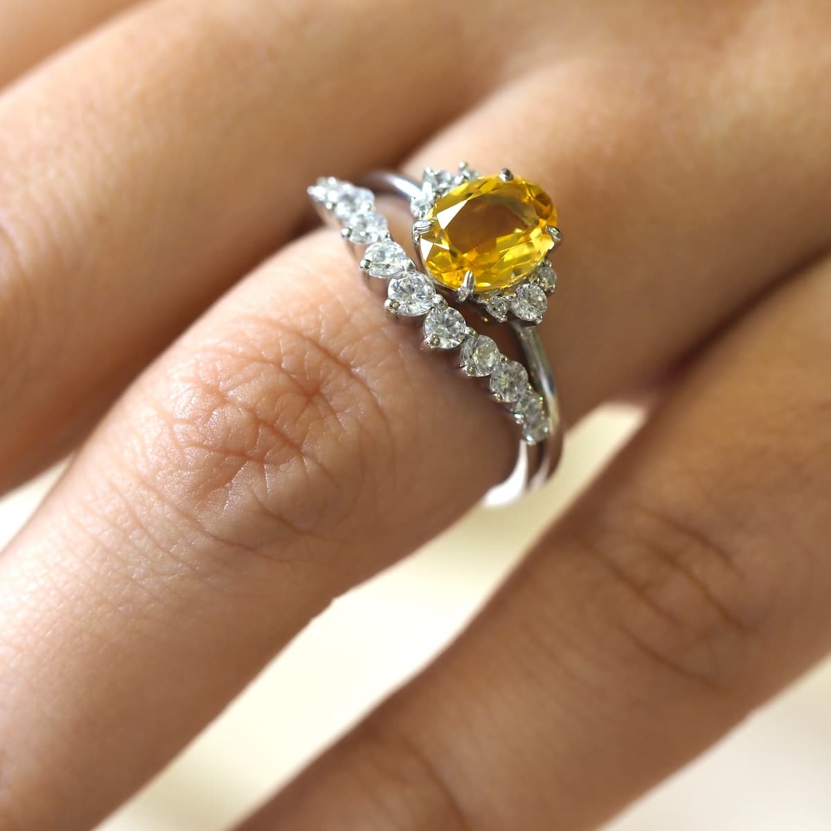 Yellow Sapphire oval ring at Rs 249 | पीली सफायर रिंग in New Delhi | ID:  2852924408597